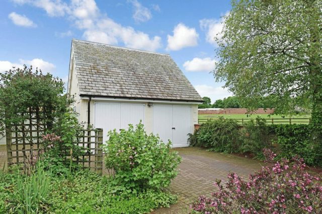  Image of 3 bedroom Detached house for sale in Allerton Park Allerton Park Knaresborough HG5 at Allerton Park  Knaresborough, HG5 0SE